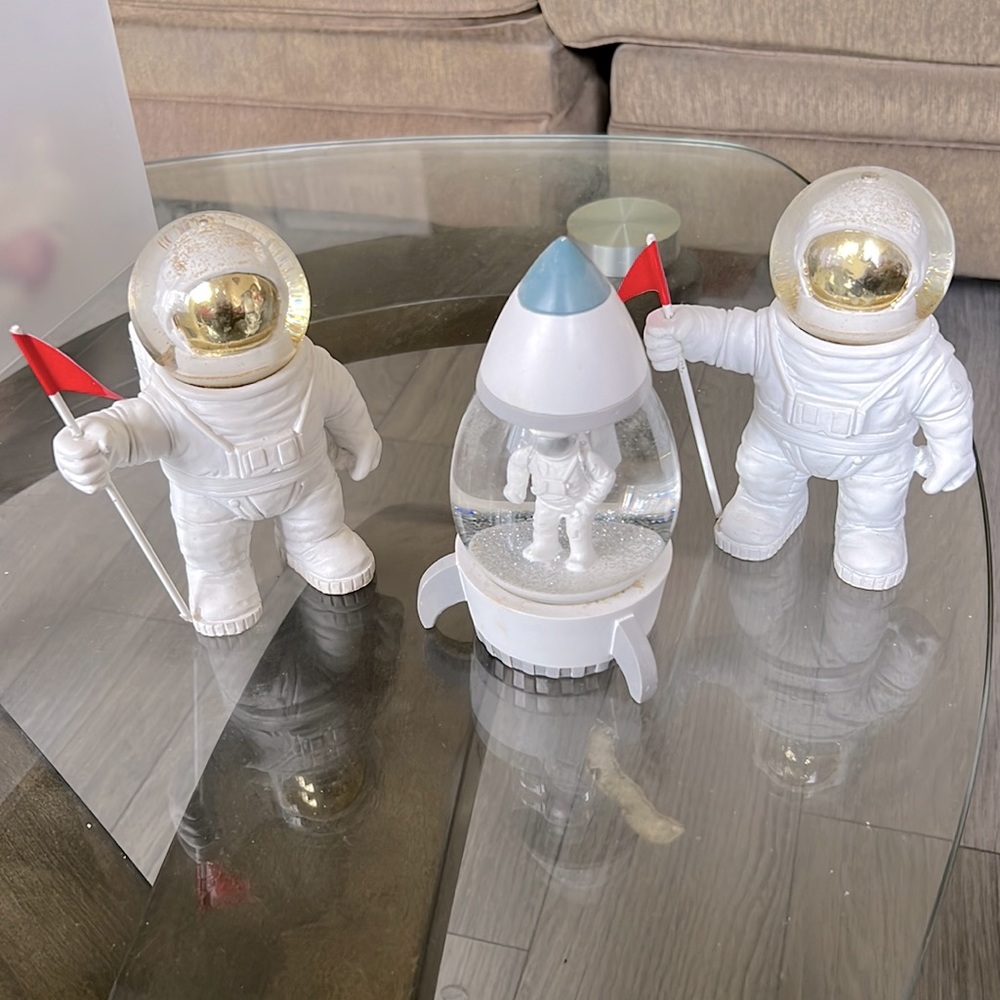 Astronaut Decor